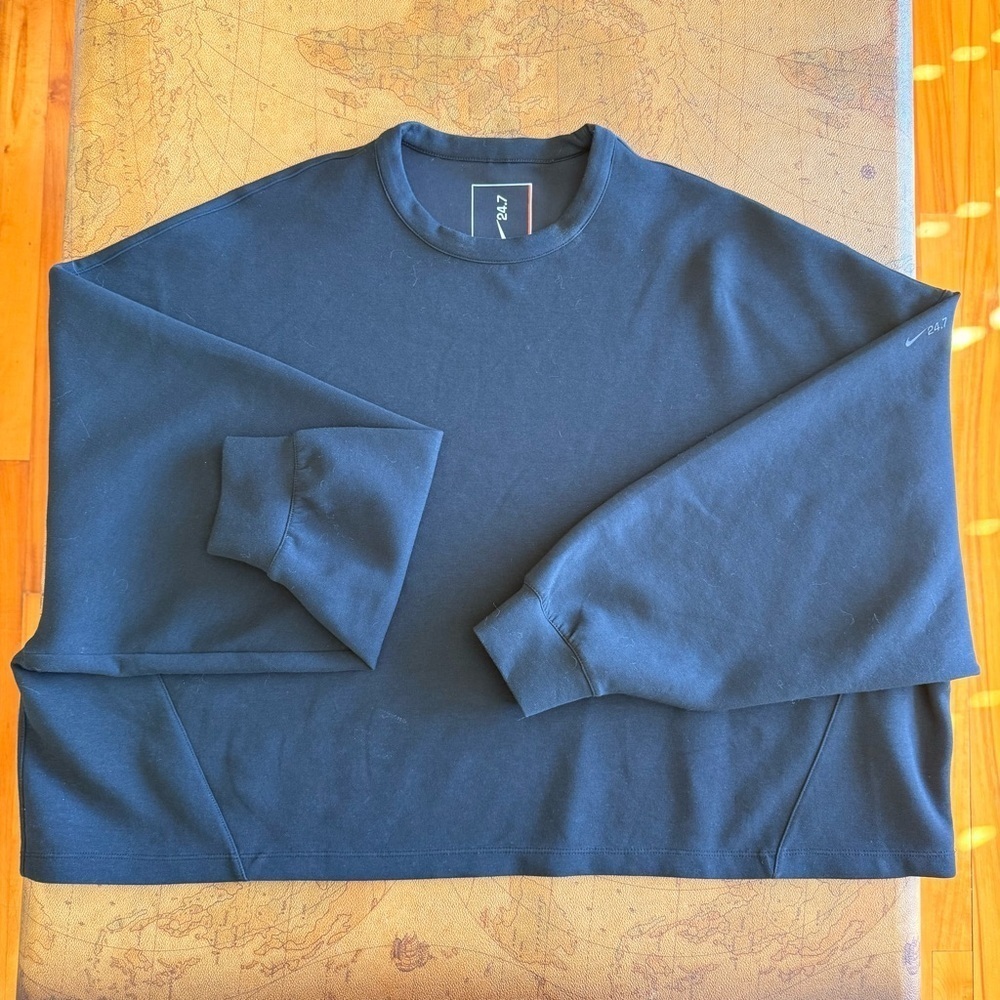 Nike Dri-FIT 24.7 Impossibly Soft Women's Black Oversized Sweatshirt - Picture 4 of 10